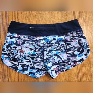 Lululemon Speed Shorts 2.5"